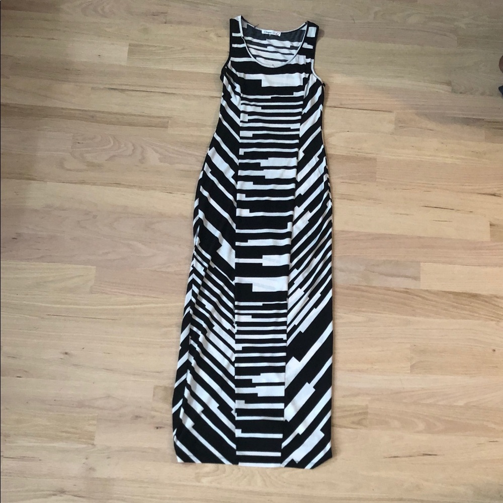 Black and White Maxi Dress!